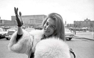 Ann-Margret kom från USA till Stockholm 1964 och det var presskonferens på Grand Hotel i Stockholm. jag ...